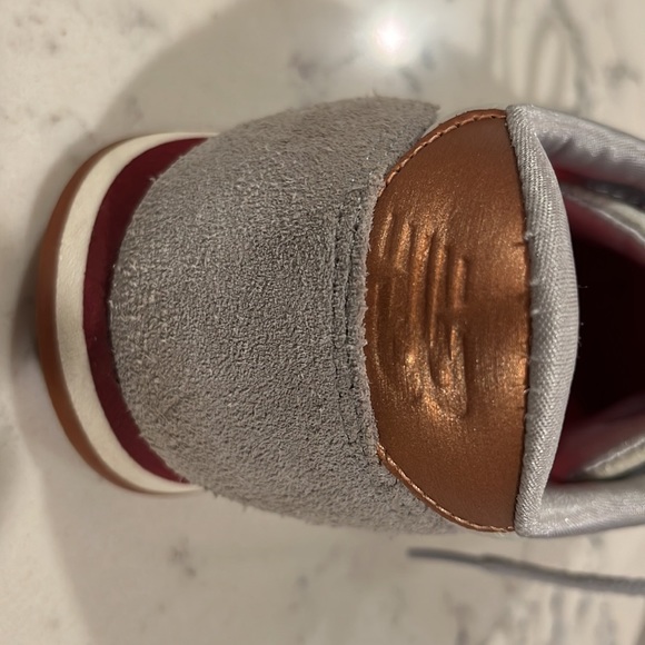 New Balance 420 size 7.5 - Picture 3 of 4